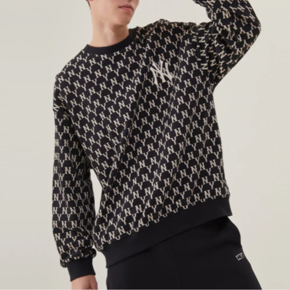 🩵MLB New York Yankees Vintage Logo Printing Long-Sleeve Unisex Black, Size XS